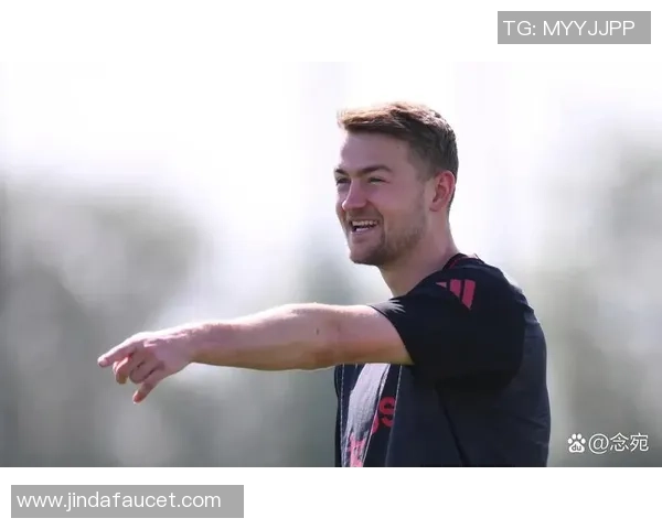 德利赫特绝平进球助曼联客场战平热刺双方激战成平局