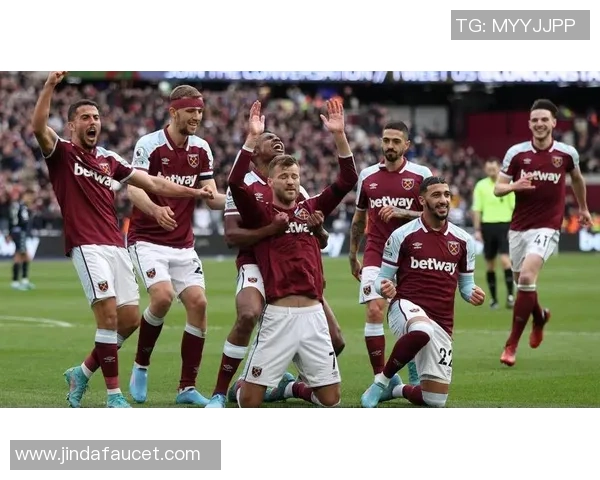 西汉姆联主场激战五球险胜伯恩利全取三分收官